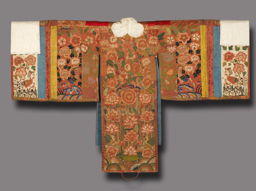 Bridal Robe (Hwarot)