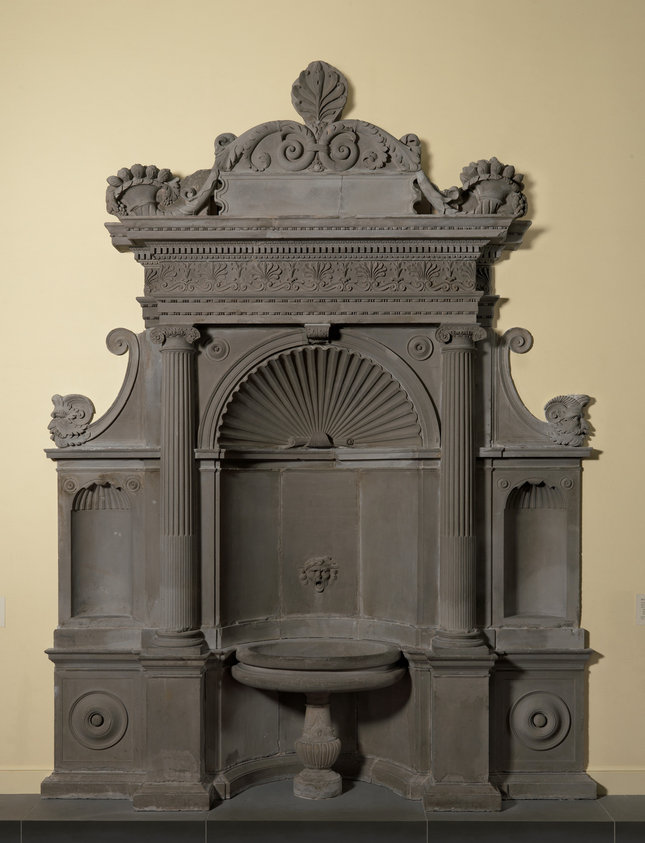 Wall fountain