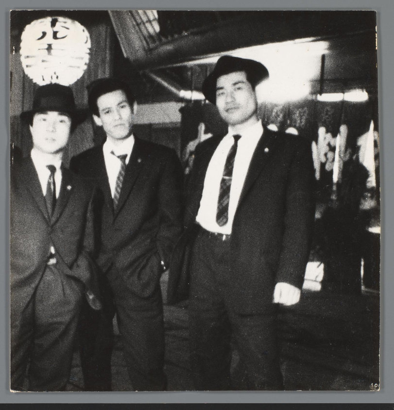 Portret van drie onbekende Yakuza-mannen in Kamagasaki, Osaka